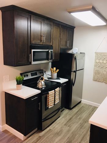 98Hundred Apartments Stainless Steel Appliances